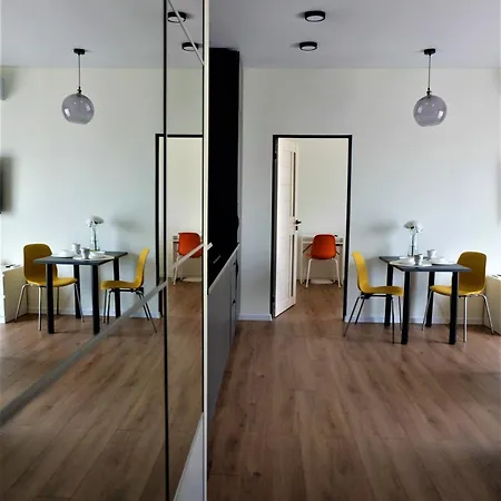 Modernus Koko Butas 1-ame Aukste Apartment *