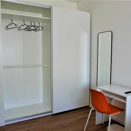 Nauji Apartamentai Su Kiemeliu * カウナス